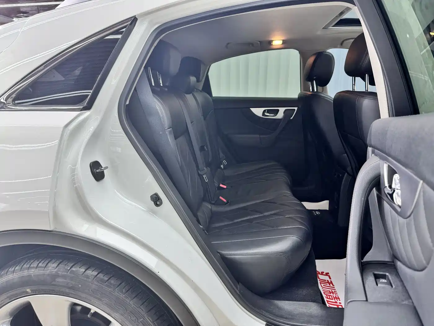 Infiniti FX 2011 FX35 Standard фото 21
