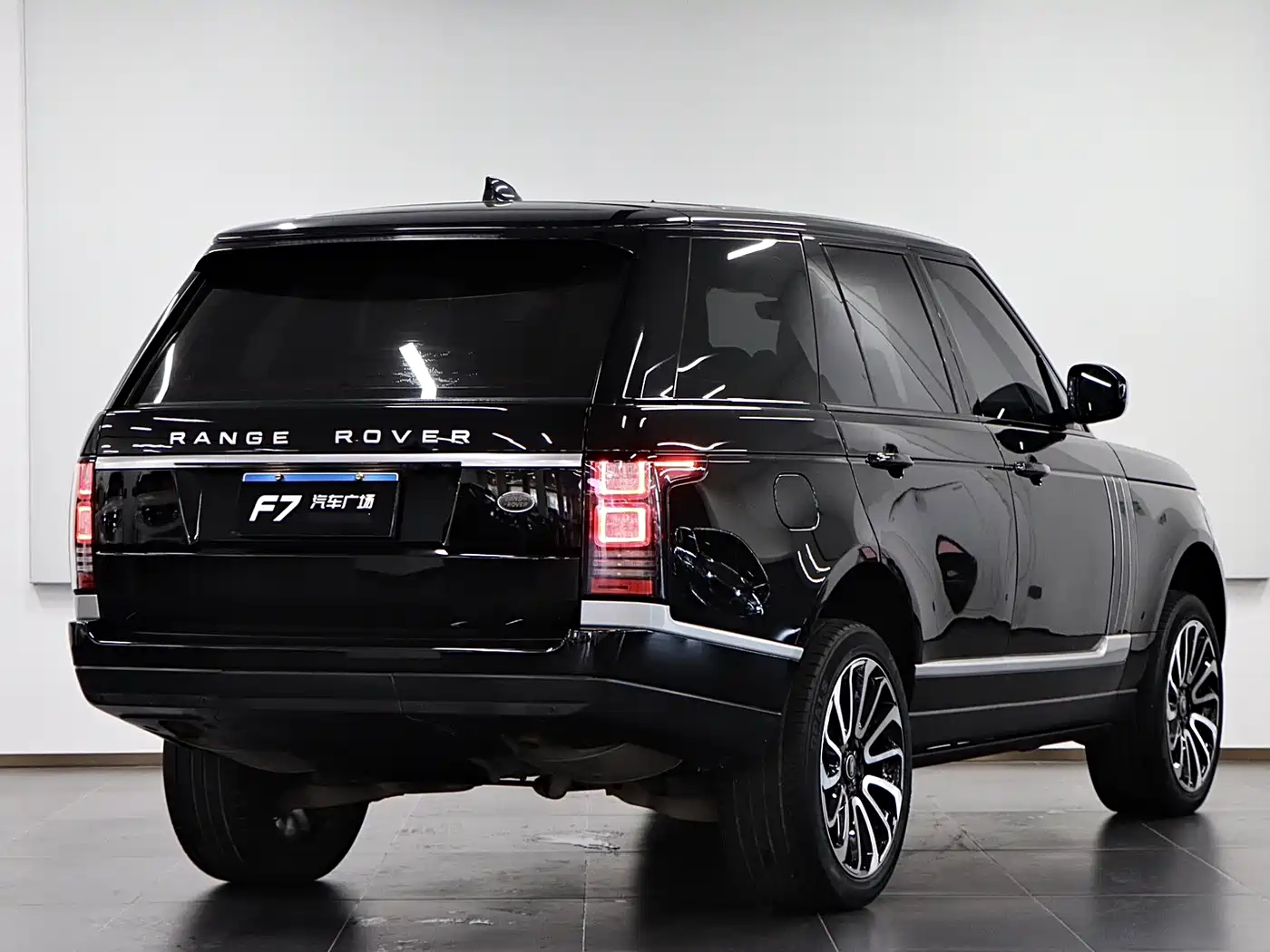 Land Rover Range Rover 2017 3.0 SC V6 Vogue фото 6