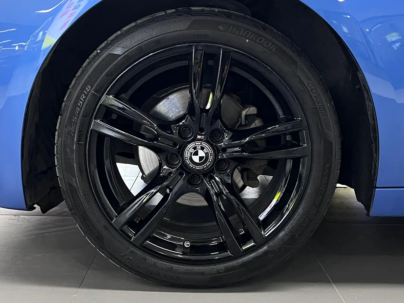 BMW 3 Series GT 2019 320i M Sport Black Night Edition фото 11