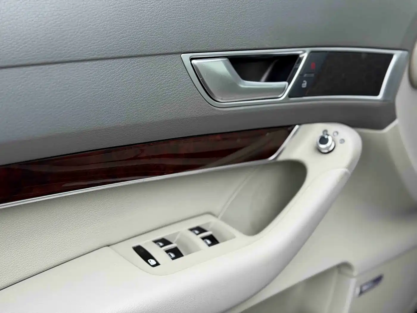 Audi A6L 2009 2.4L Comfort фото 10