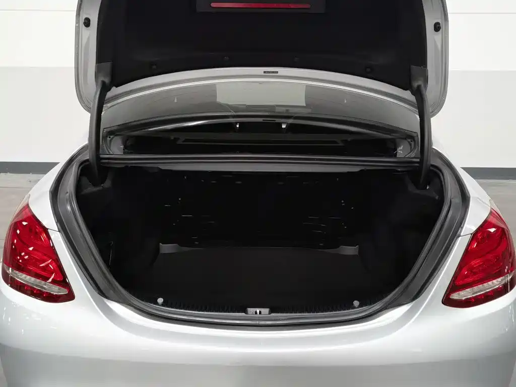 Mercedes-Benz C-Class 2016 2015 Facelift C 200 L Sport