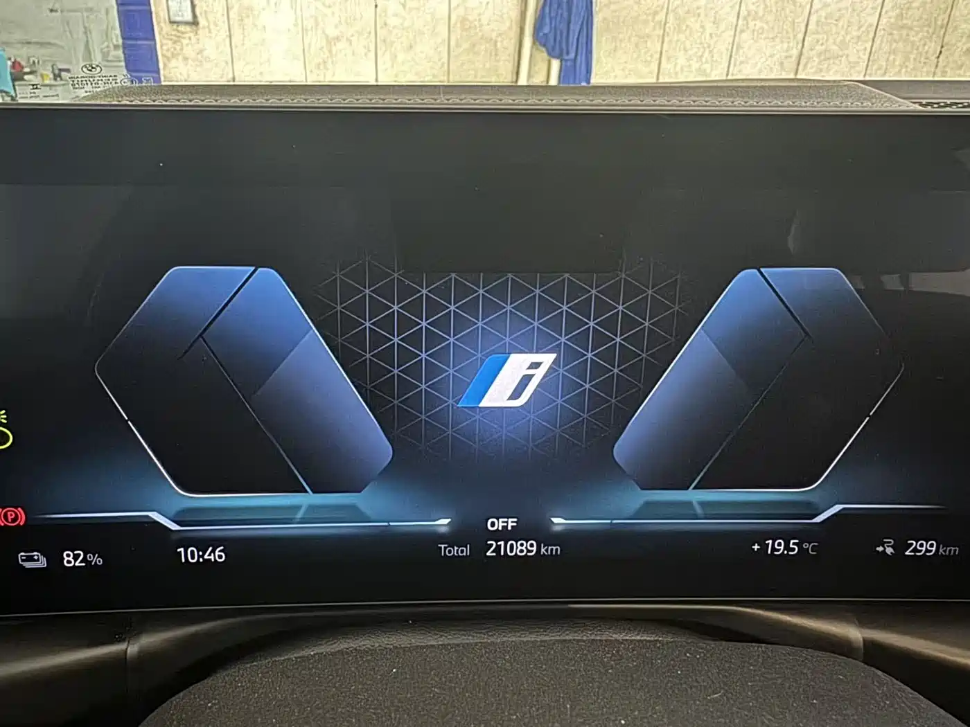 BMW i3 2025 eDrive 35 L фото 10