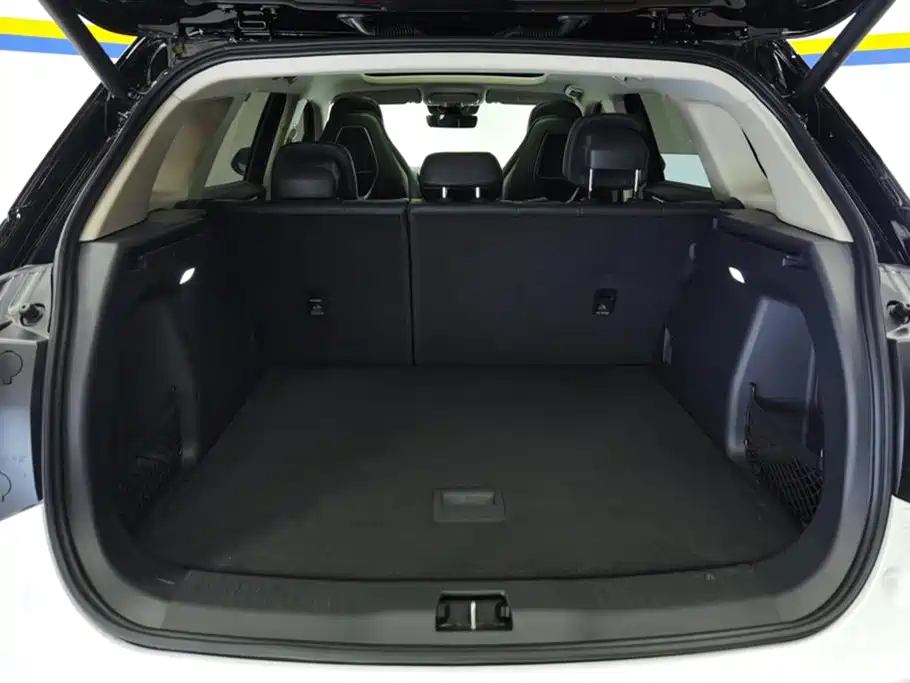 Hongqi HS3 PHEV 2024 PHEV 115km Power Edition фото 4