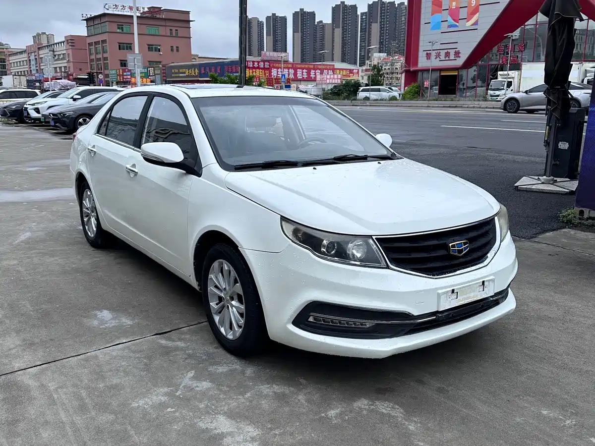 Фото 3 - Geely Vision
