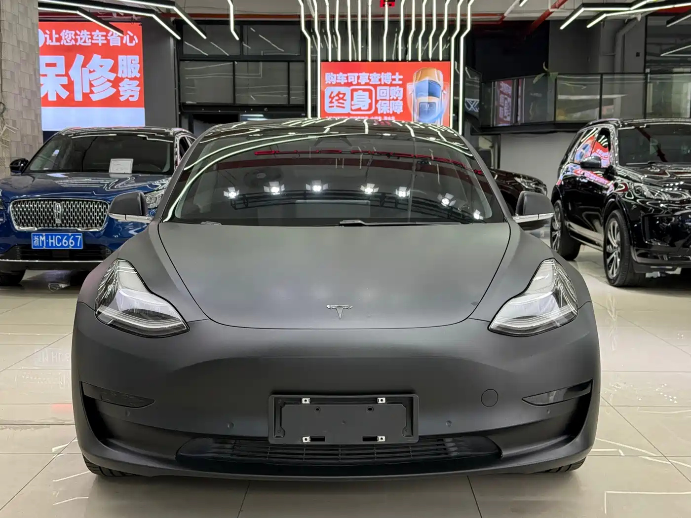 TESLA MODEL 3