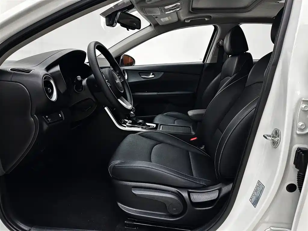 Kia K3 2023 2021 1.5L CVT Fashion Edition
