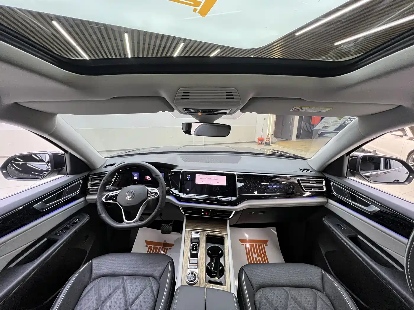 Volkswagen Teramont 2024 380TSI 4WD Dragon Glory Edition фото 7