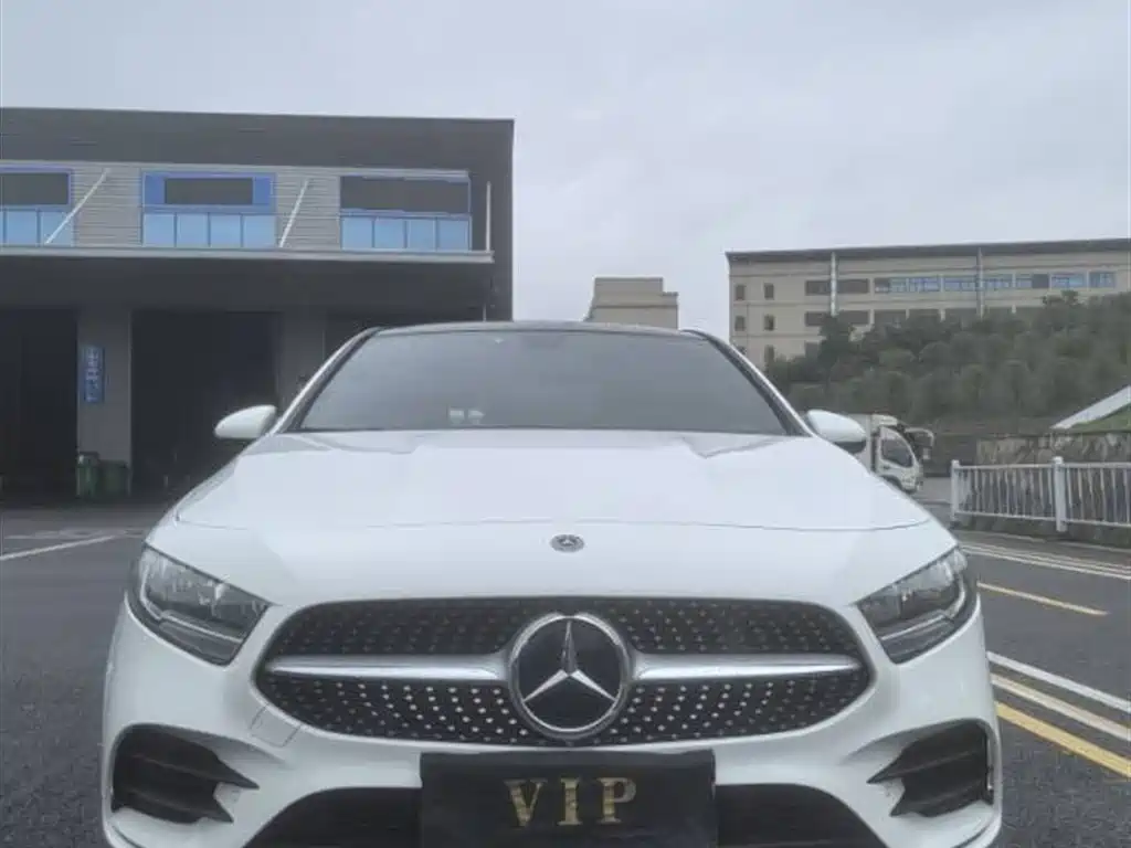 Mercedes-Benz A-Class 2021 Facelift A 180 L Sport Sedan фото 2