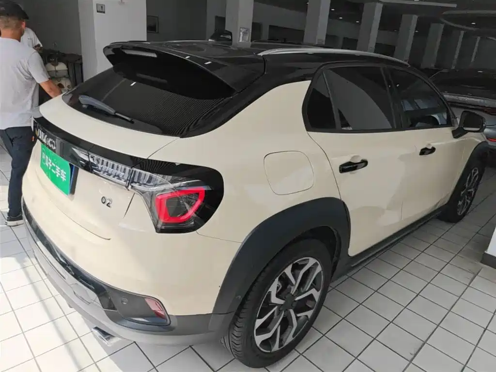 Lynk & Co 02 2019 1.5T DCT FWD Jin Pro Version China VI фото 7
