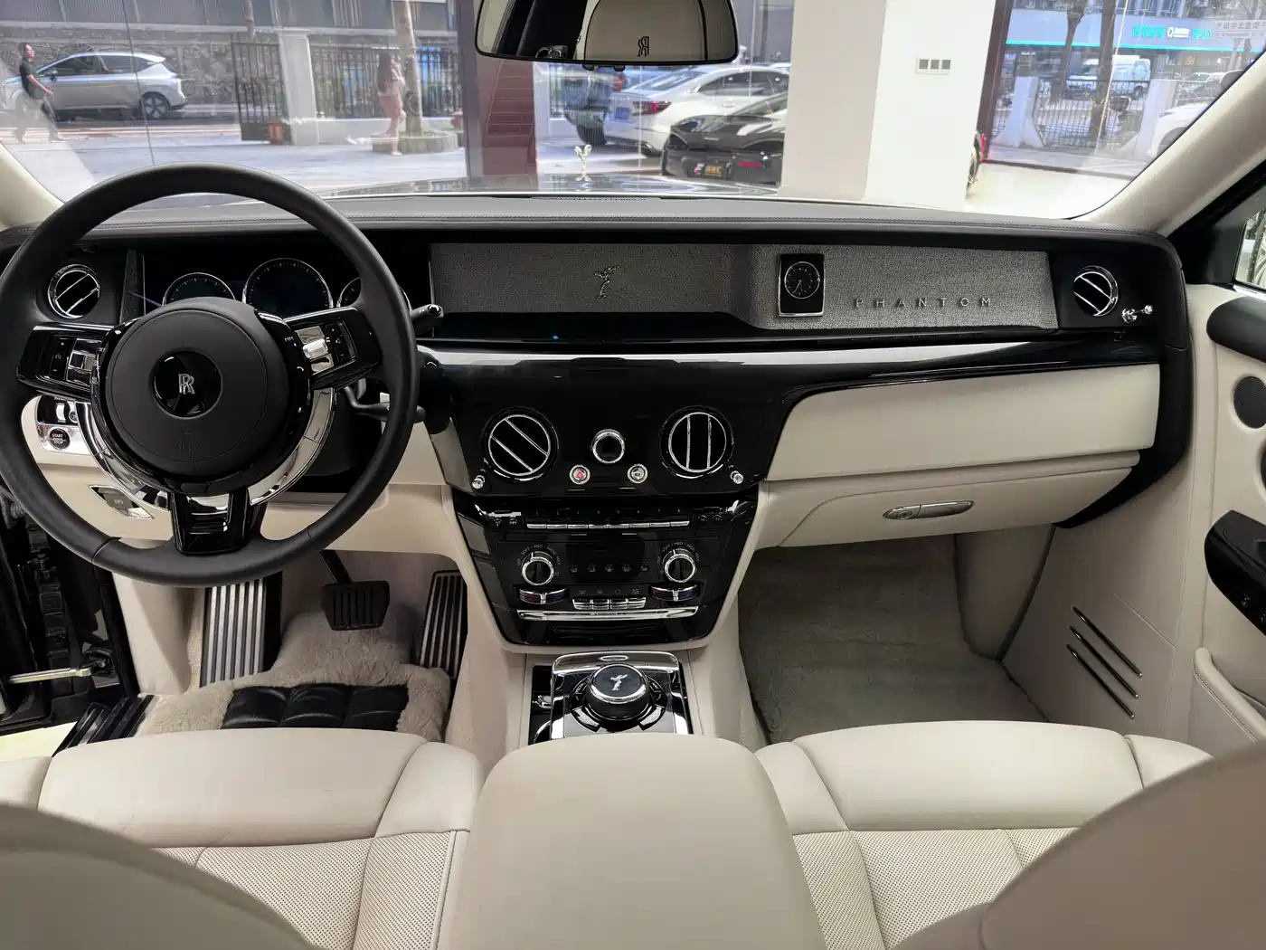 Rolls-Royce Phantom 2018 2018 6.7T Standard Wheelbase Version