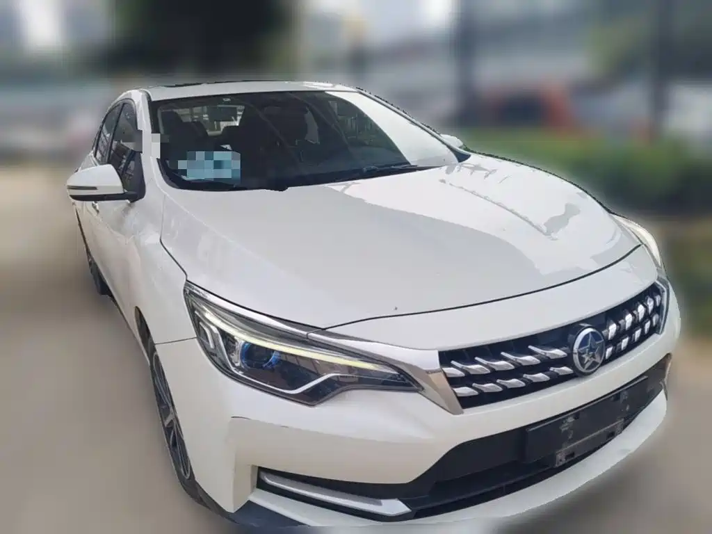 Venucia D60 2019 2019 1.6L XL CVT Smart Connect Elite Edition