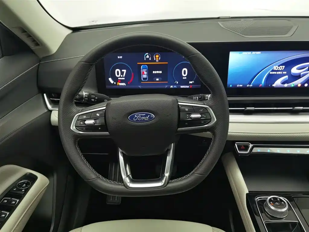 FORD LING RUI