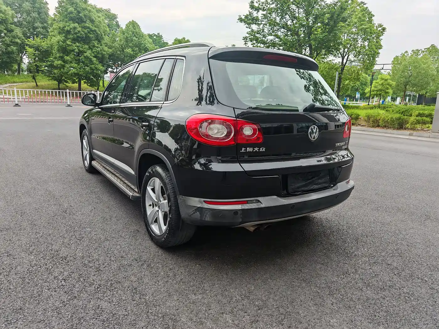 Volkswagen Tiguan 2010 1.8TSI Automatic 4WD Elite фото 7