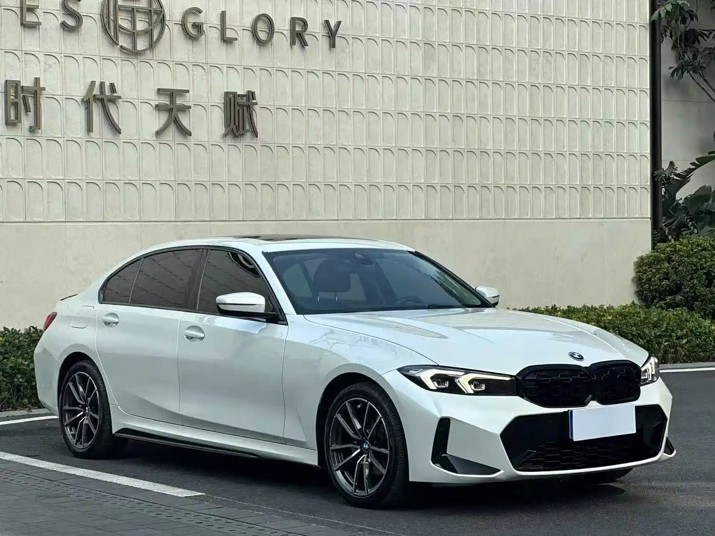 BMW 3 Series 2023 325Li M Sport Package фото 5