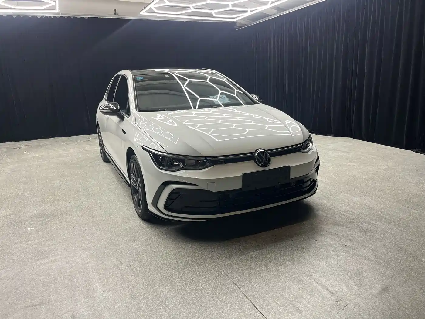 Volkswagen Golf 2023 Facelift 280TSI DSG R-Line Lite фото 3