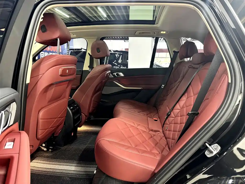 BMW X5 2023 xDrive 30Li Premium M Sport Package фото 12
