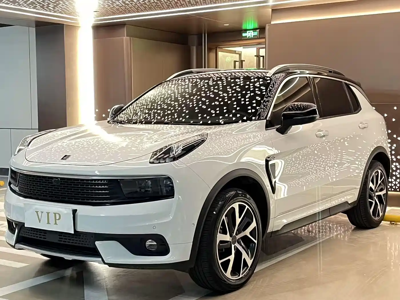 Lynk & Co 01 2017 2.0T AWD Pro