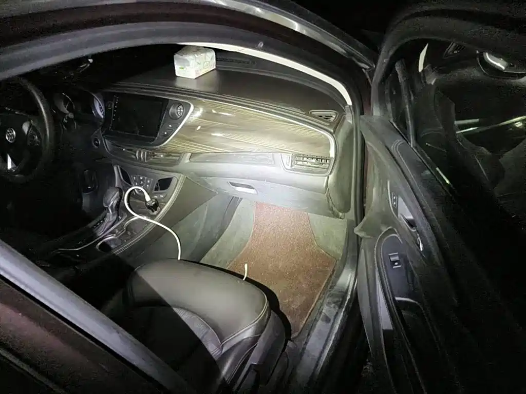 Photo 13 - Buick Envision Plus