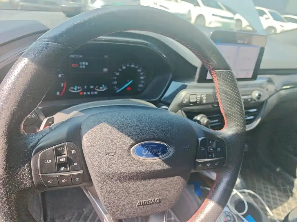 Photo 4 - Ford Focus