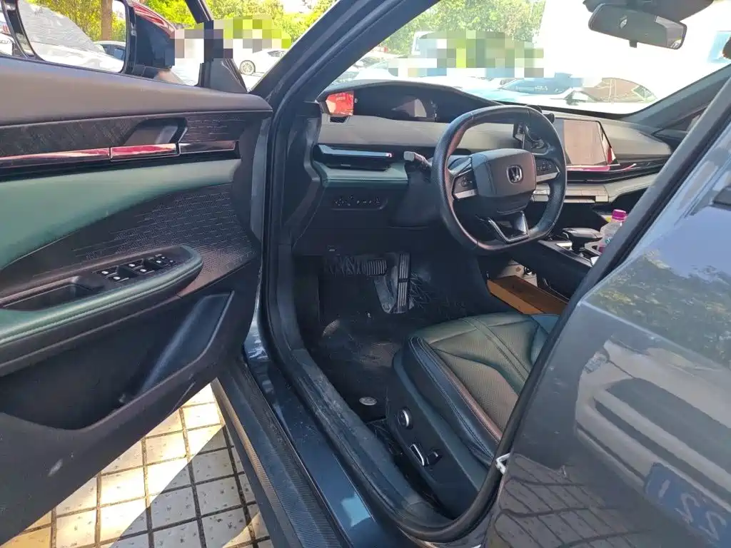 Changan UNI-V iDD 2024 2024 Blue Whale Smart iDD 136km Smart Premium