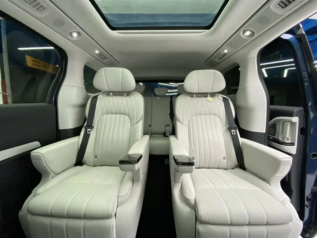 Voyah Auto Voyah Dreamer 2025 PHEV AWD Flagship Kunpeng Edition фото 27