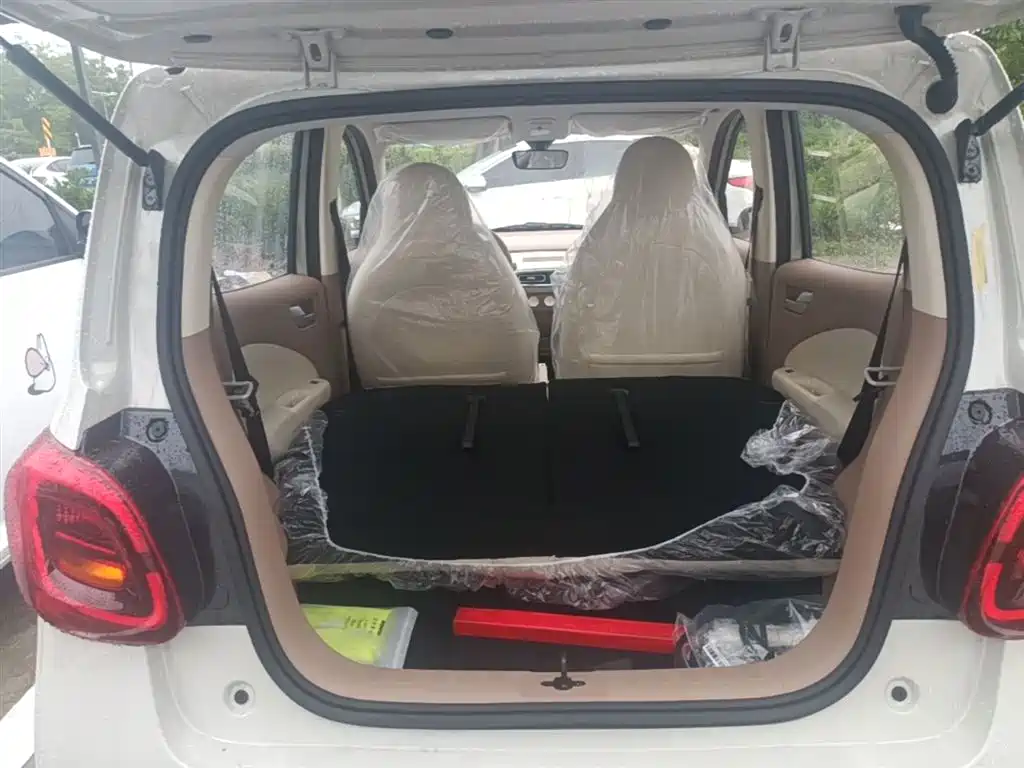 Wuling Motors Hongguang MINIEV 2026 2025 4-Door Advanced