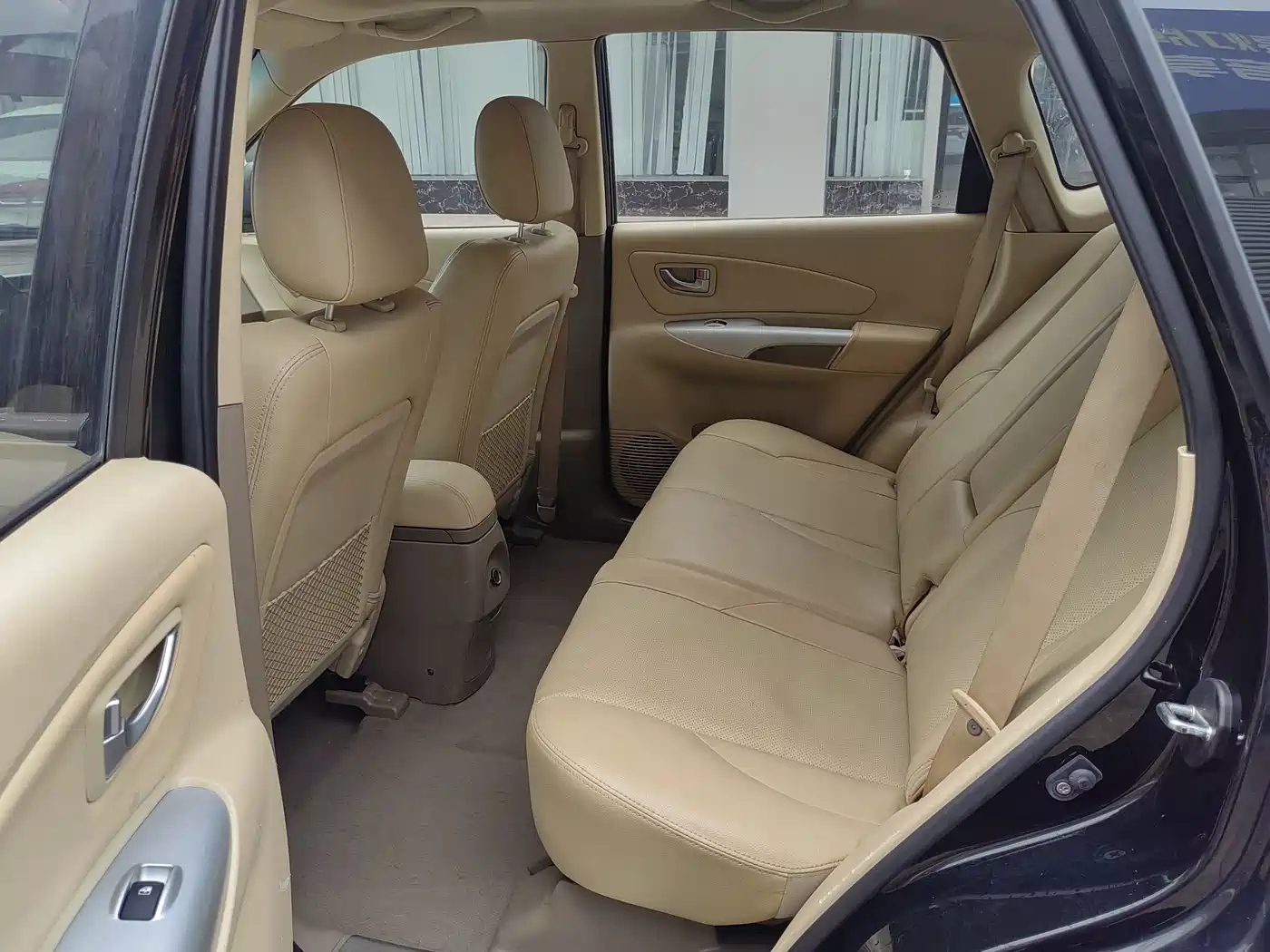 Hyundai Tucson 2013 2.0L Automatic 2WD Comfort фото 9