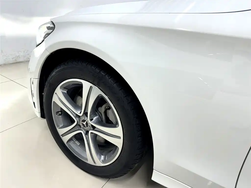 Mercedes-Benz C-Class 2020 Facelift C 260 L Sport фото 23