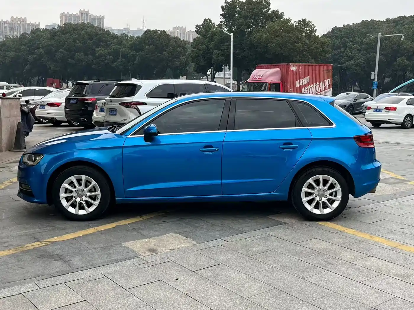 Audi A3 2014 Sportback 35 TFSI Automatic Progressive фото 3