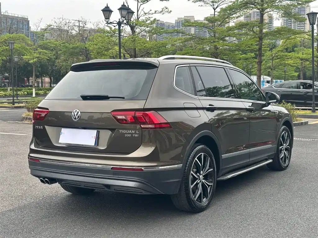 Volkswagen Tiguan L 2019 330TSI Automatic 2WD Smart Luxury Edition China VI фото 17