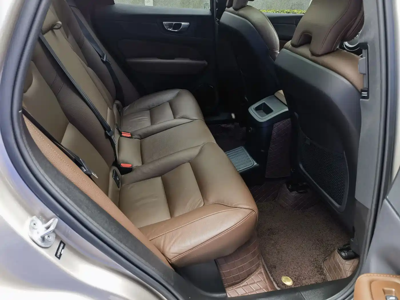 Volvo XC60 Plug-in Hybrid 2024 2024 T8 PHEV Long Range AWD Smart Elite Luxury Edition