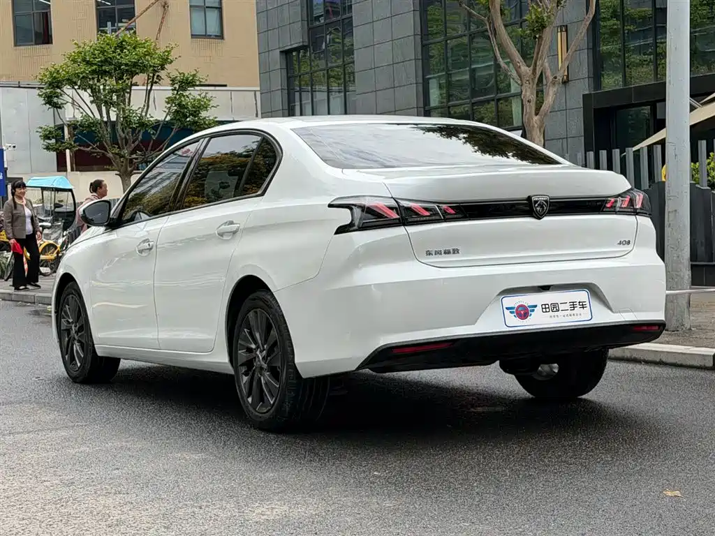 Peugeot 408 2022 1.6T Progressive Edition фото 4