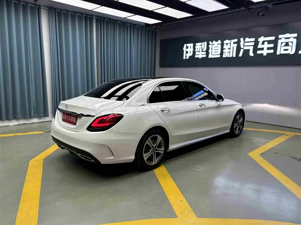 Mercedes-Benz C-Class 2020 C 260 L Sport фото 9