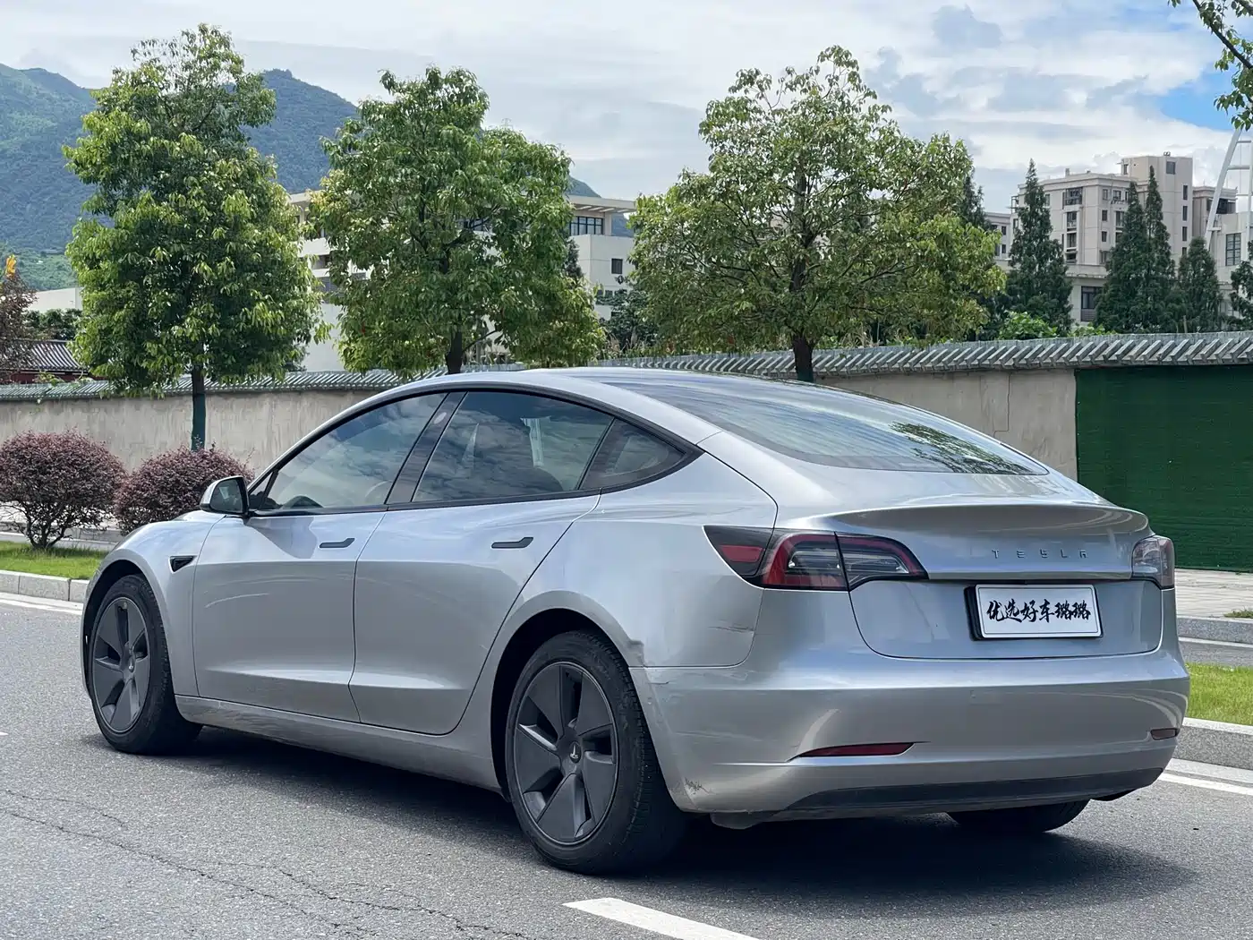 Фото 13 - Tesla Model 3