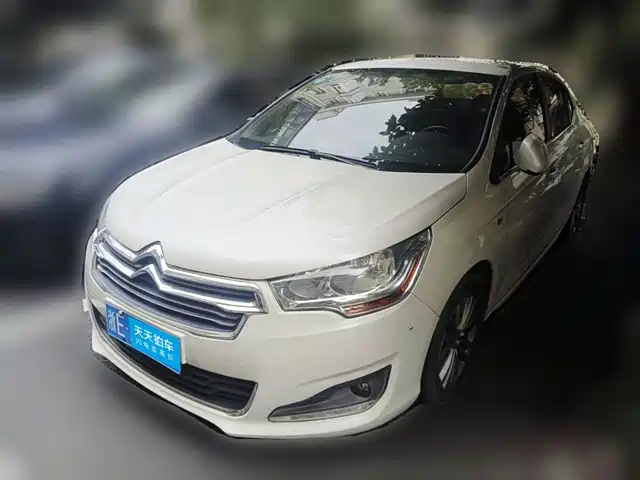 Citroën C4L 2014 1.8L Smart Drive Automatic Sport — фото 1