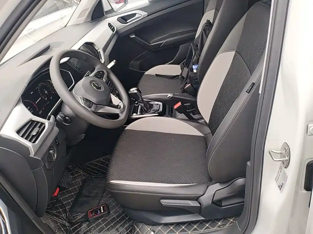 Volkswagen Tacqua 2024 2023 Model 200TSI DSG Joy Smart Connect Edition