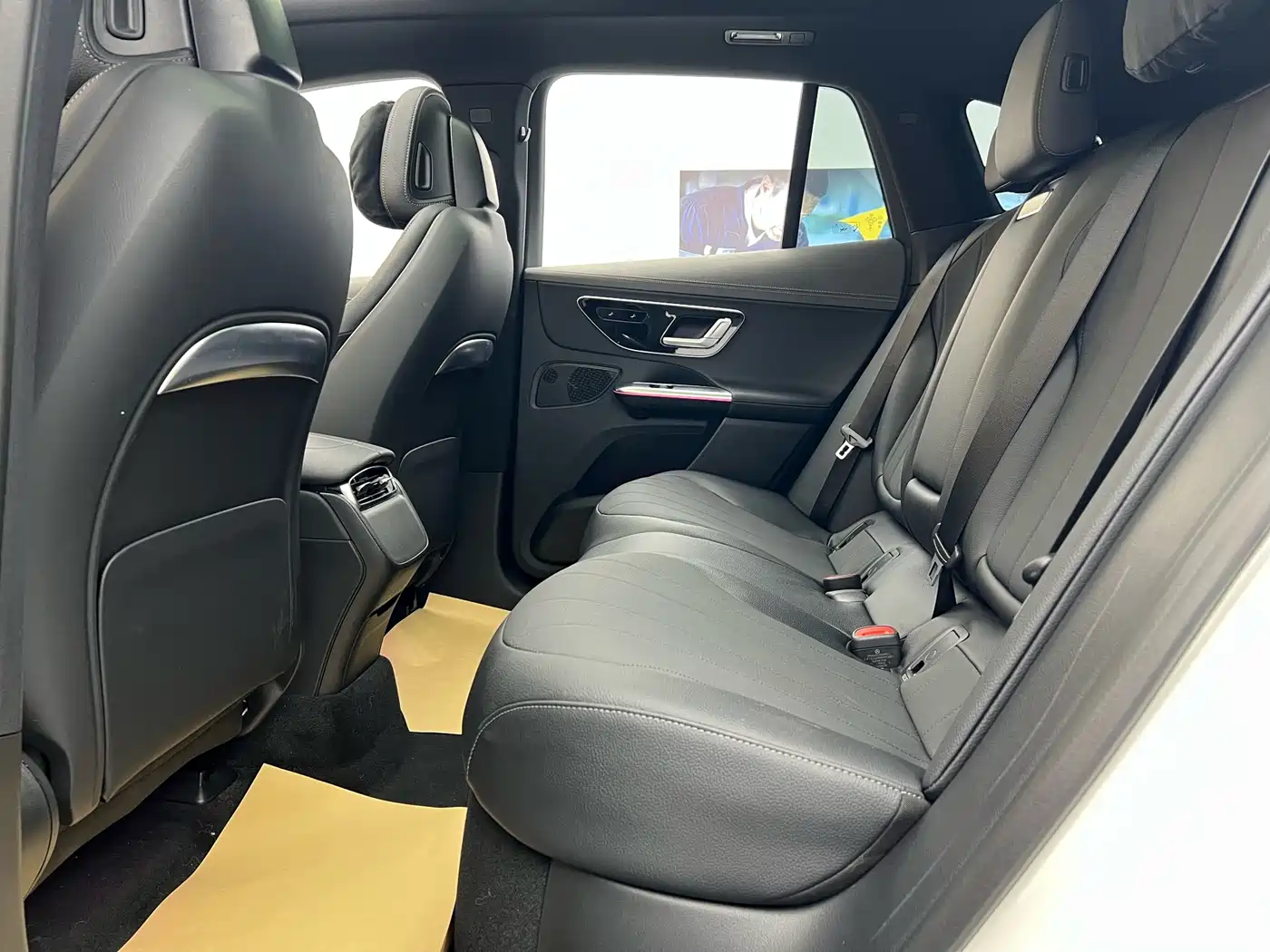 Mercedes-Benz EQE SUV 2023 350 4MATIC Pioneer Edition фото 28