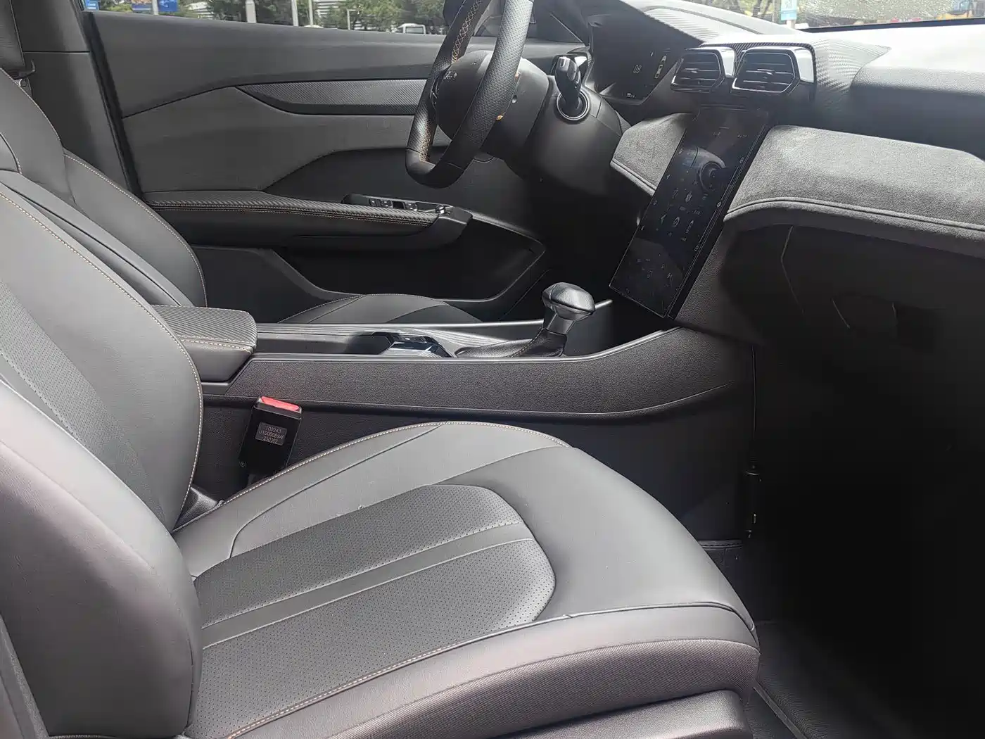 Dongfeng Aeolus Yixuan 2025 2025 1.5L Auto Luxury