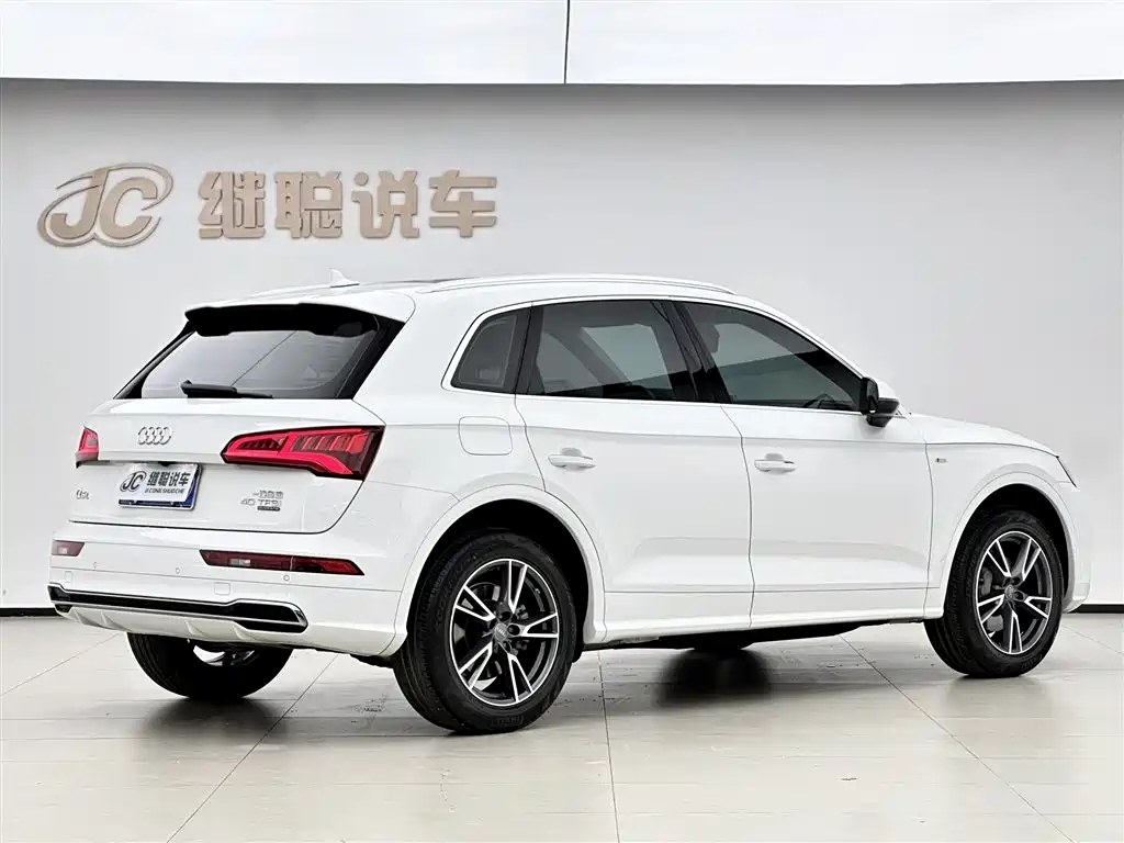 Audi Q5L 2018 40 TFSI Premium Fashion China VI фото 5
