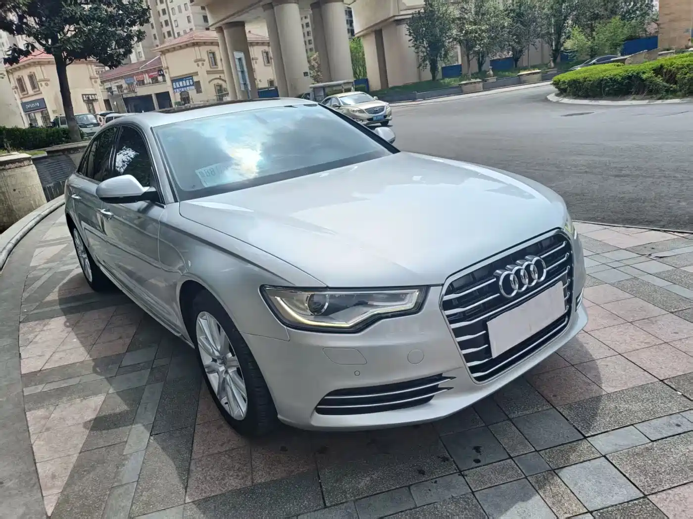 Audi A6L 2012 35 FSI Luxury фото 2