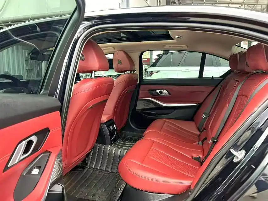 BMW i3 2023 eDrive 40 L Shadowline Package фото 3
