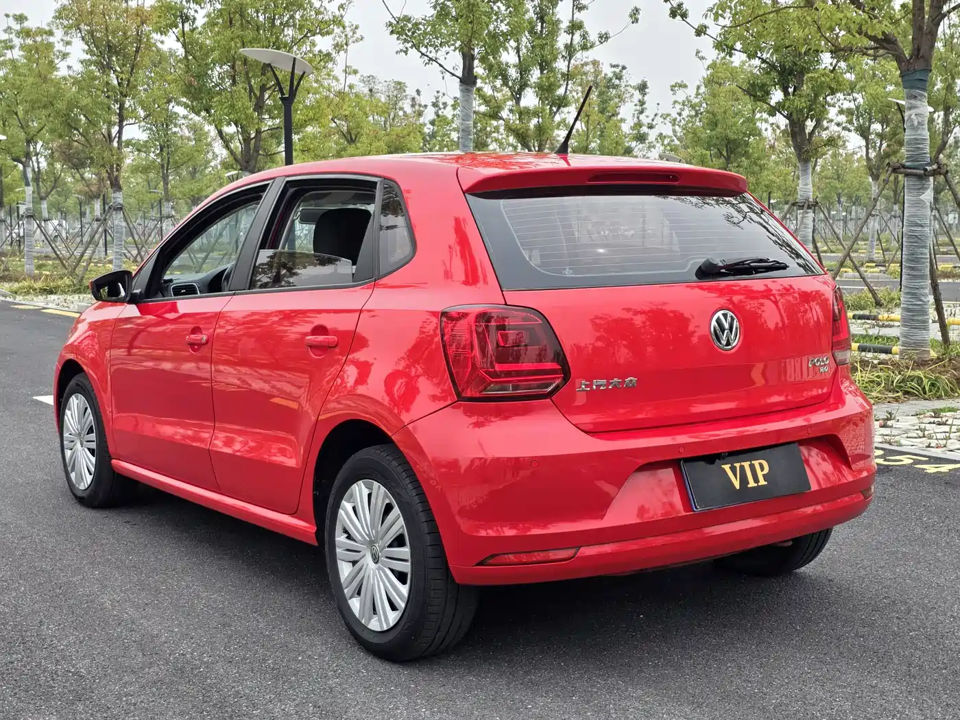 Volkswagen Polo 2016 1.6L Automatic Comfort фото 6
