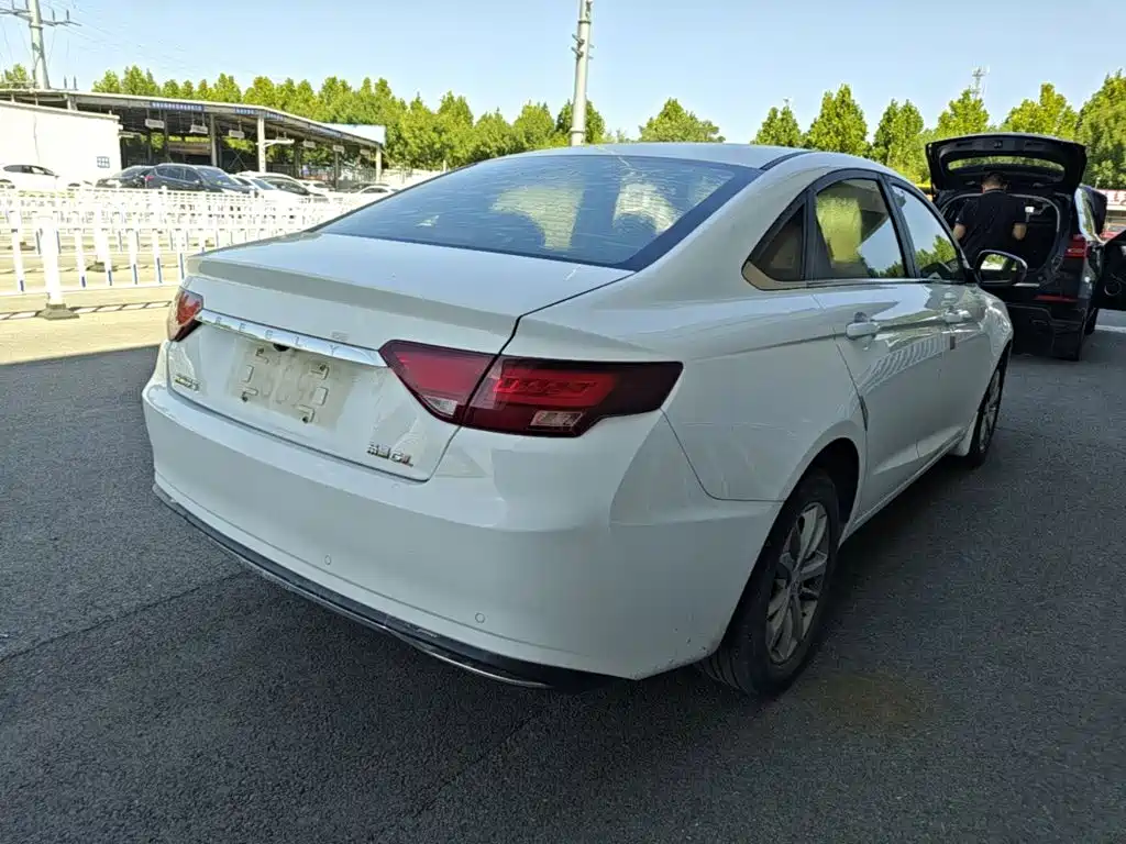 Geely Emgrand GL 2021 2020 1.4T CVT Luxury