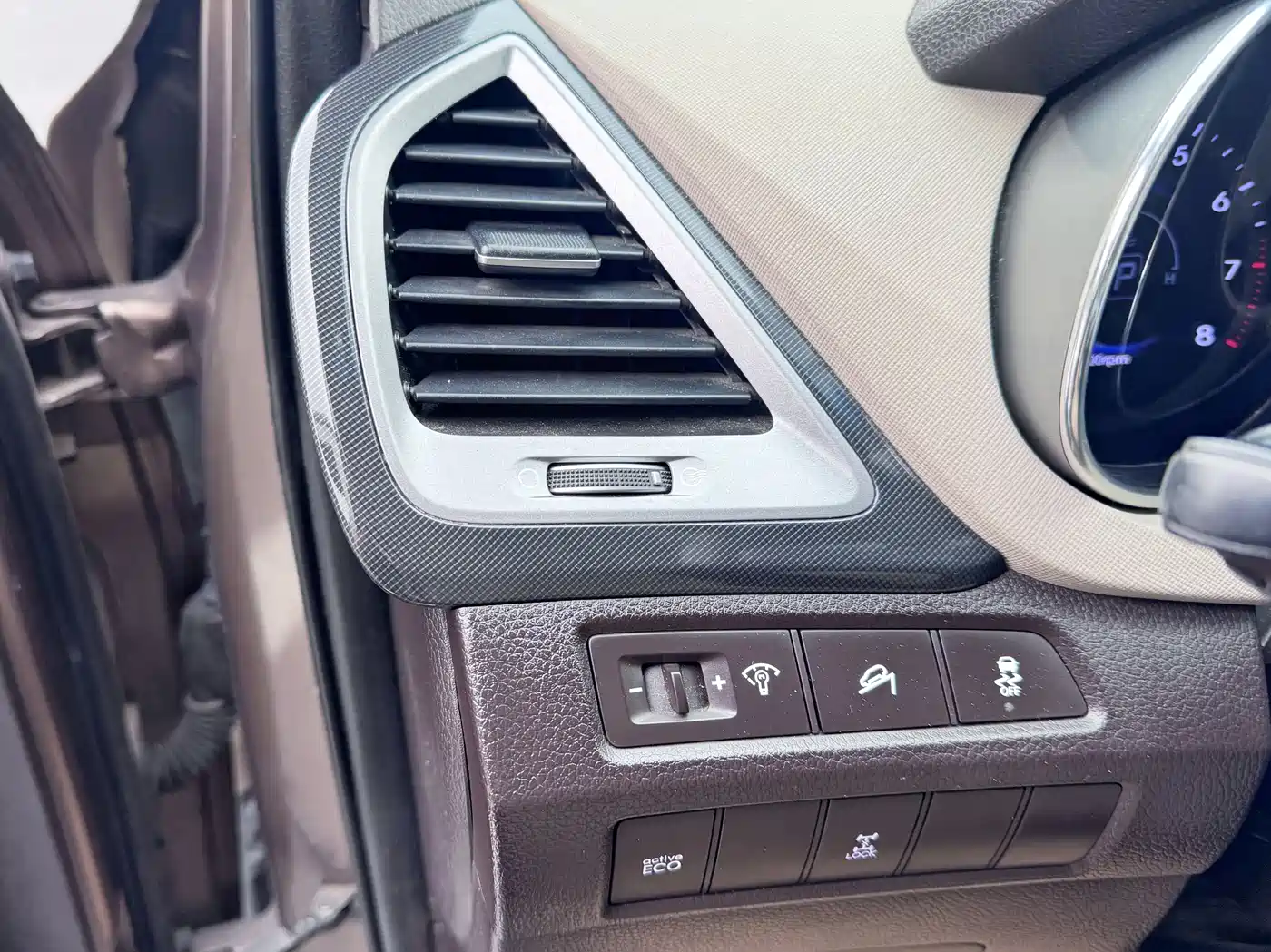 Hyundai Santa Fe 2013 Facelift 2.4L Automatic 4WD Premium фото 19