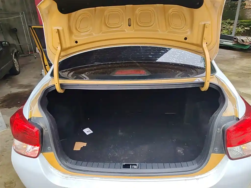 Hyundai Verna 2017 1.4L Auto Jump Edition (China V) фото 19