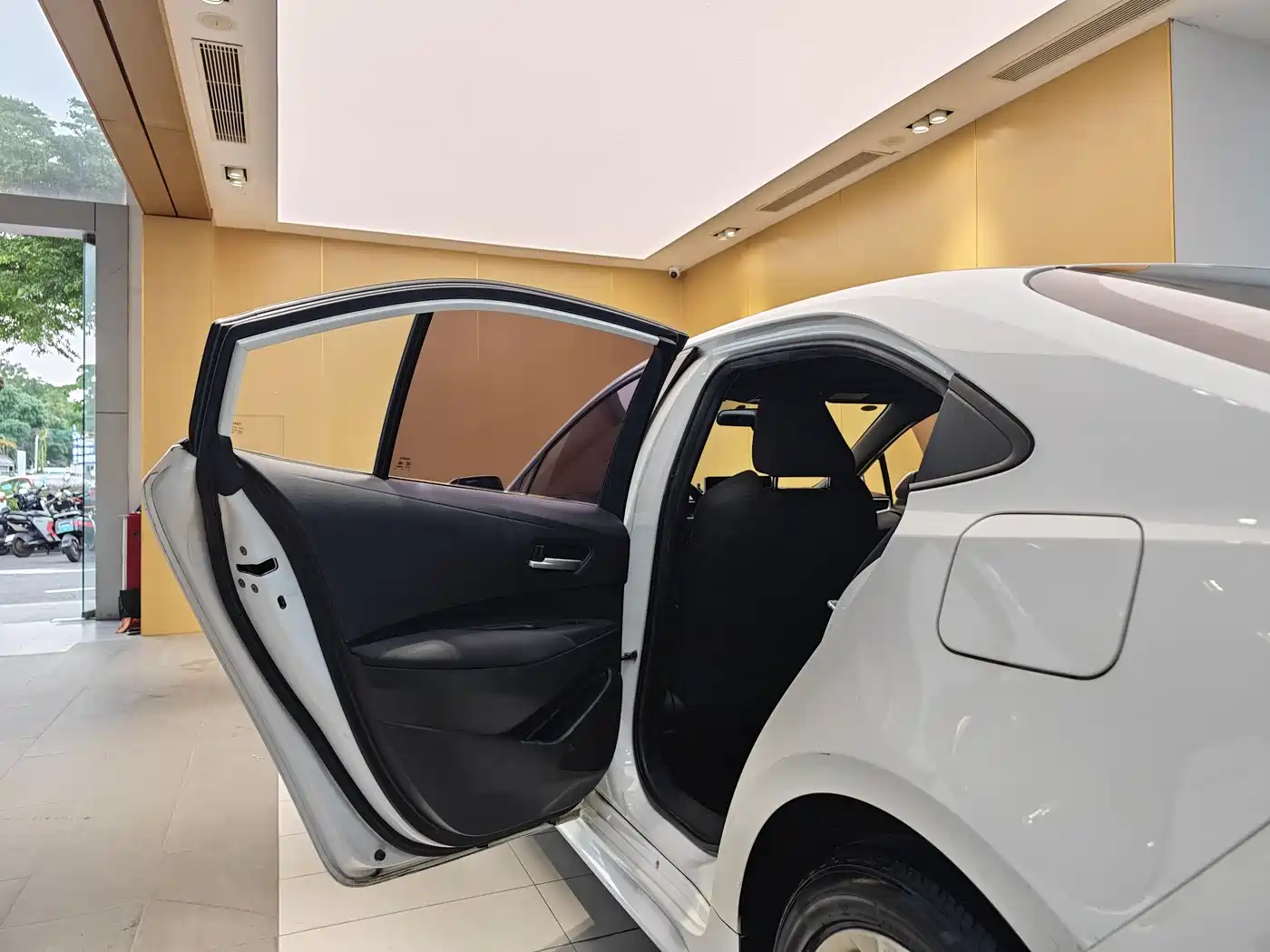 Toyota Levin 2022 TNGA 1.5L CVT Progressive Edition фото 21