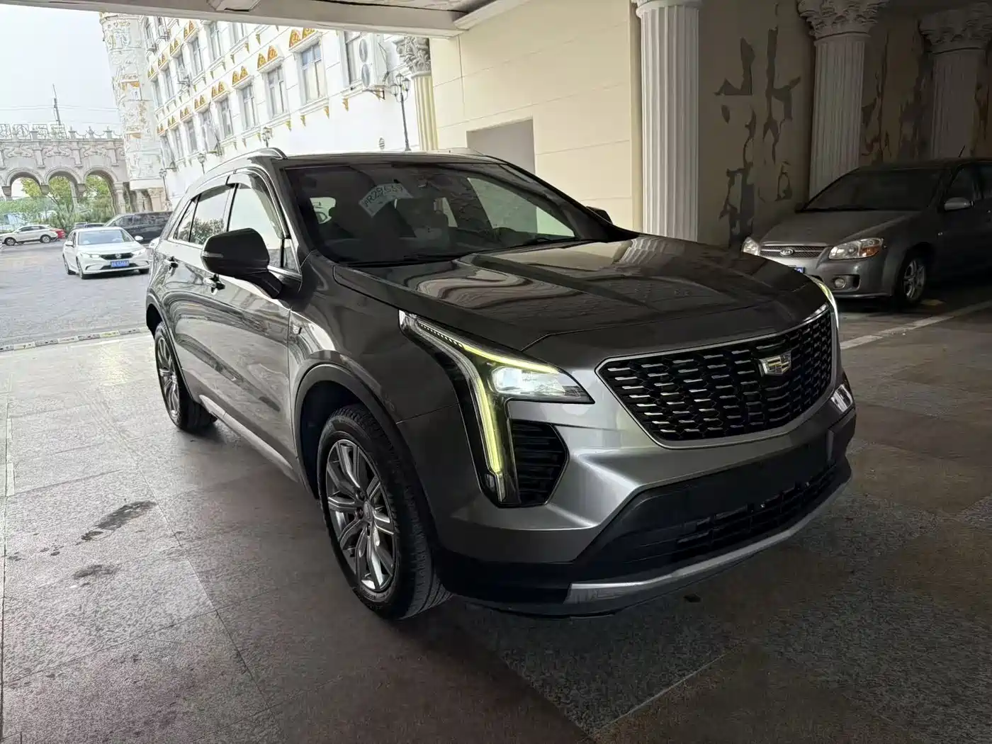 Cadillac XT4 2018 28T FWD Leading Sport Edition фото 2