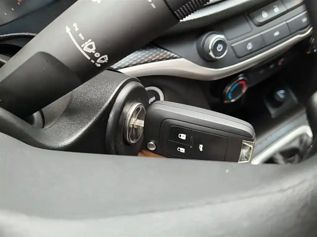 Buick Excelle 2021 Facelift Exemplar 1.5L Auto Progressive фото 9