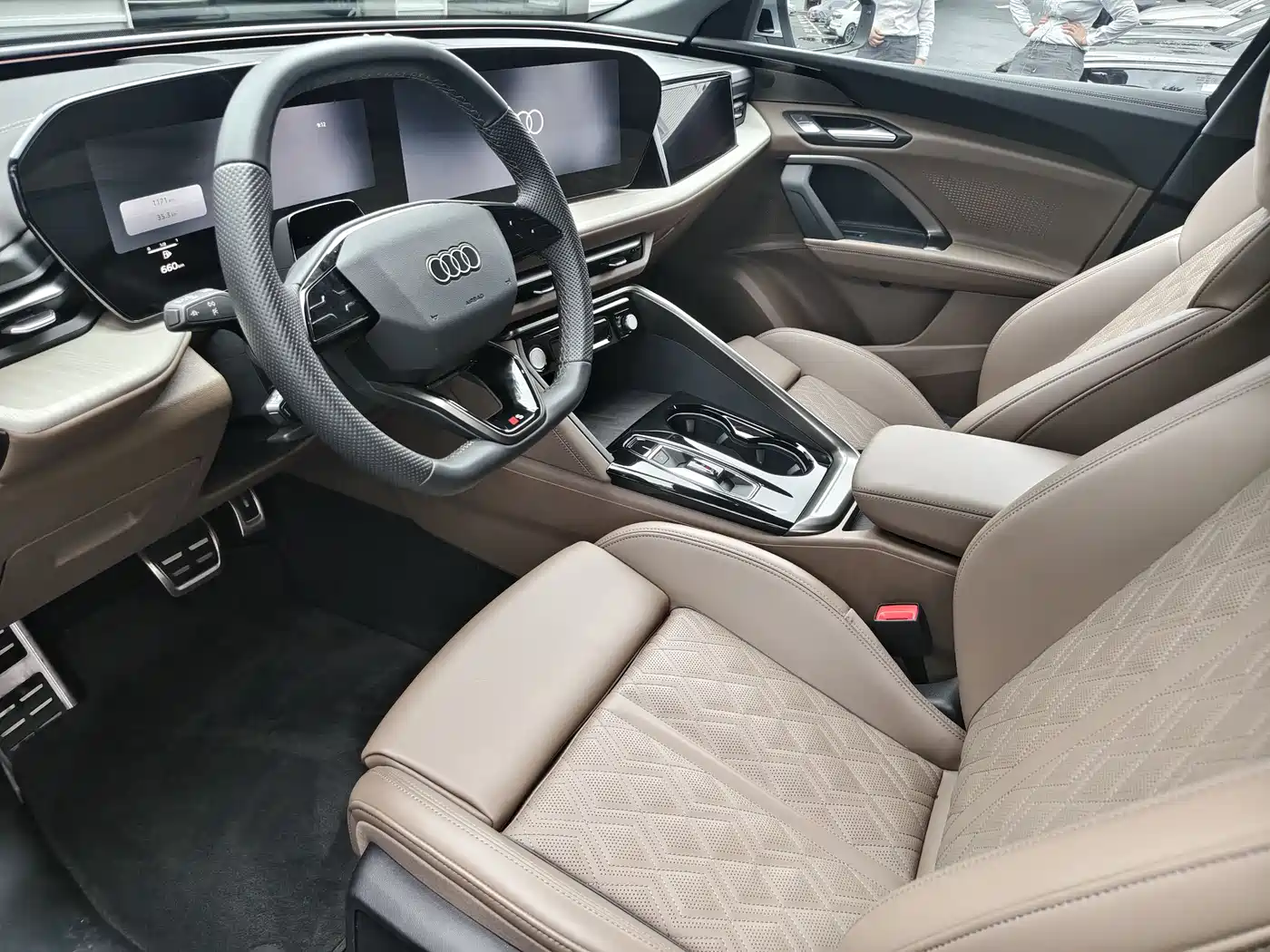 Audi Q5L 2026 Luxury Sport 150kW фото 11