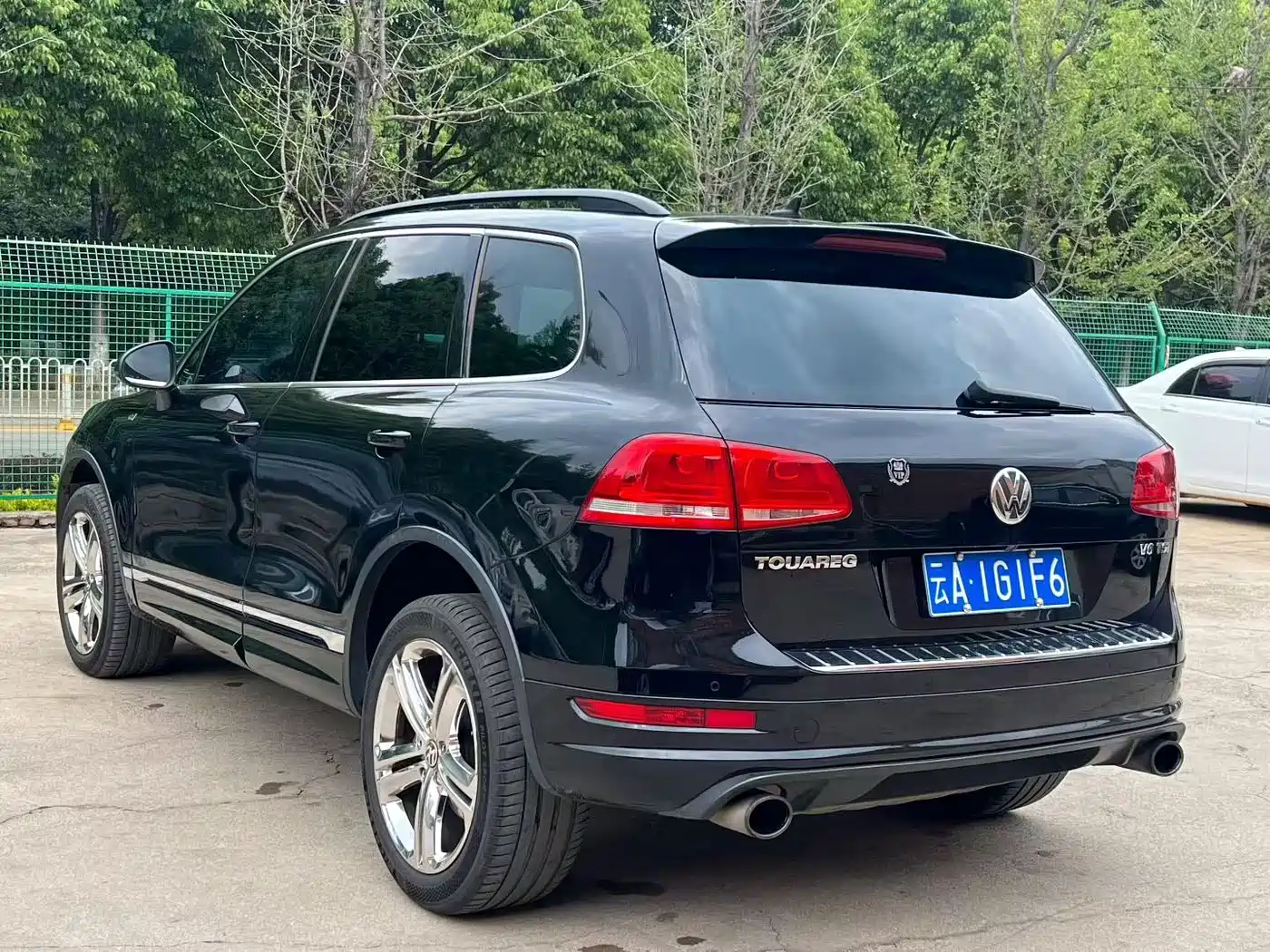 Volkswagen Touareg 2012 R-Line High Spec фото 9